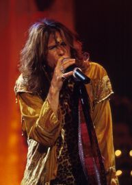 Steven Tyler 1997 NYC.jpg